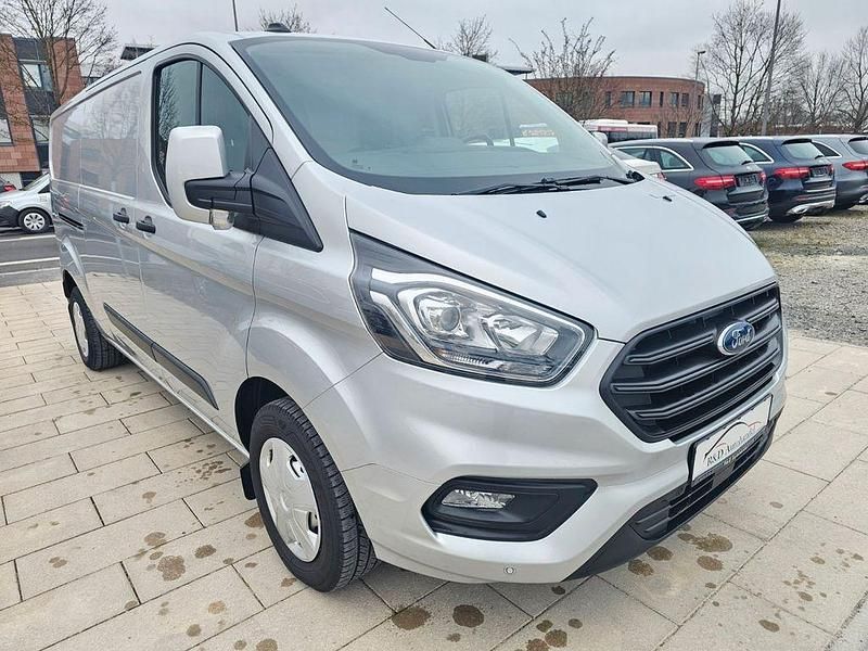 Gebraucht Ford Transit Custom Trend 131 PS (96 kW) 2022 Silber Van / Kleinbus