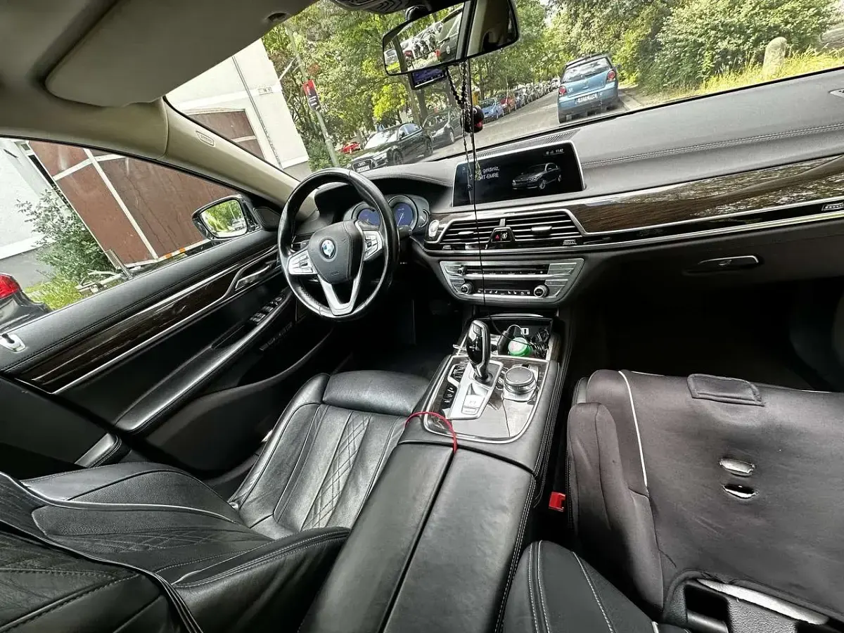 Gebraucht BMW 730 265 PS (194 kW) 2016 Limousine