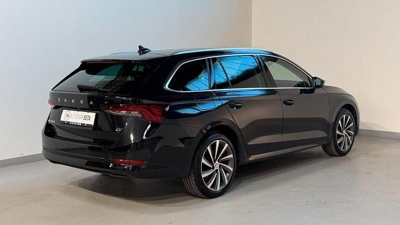 Gebraucht Skoda Octavia Style 204 PS (150 kW) 2022 Schwarz Kombi