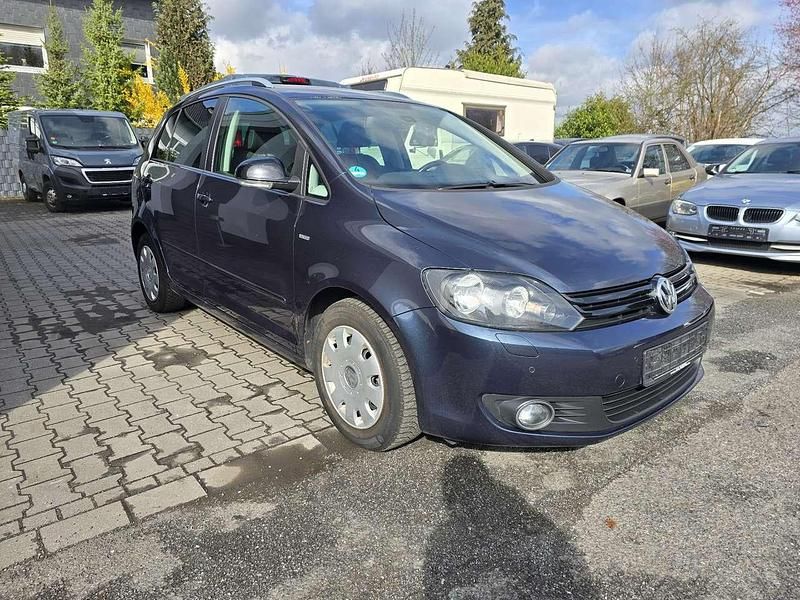 Gebraucht VW Golf VII Match 105 PS (77 kW) 2012 Bluegraphit perleffekt Kleinwagen