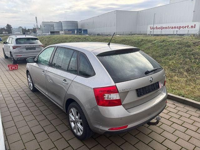 Gebraucht Skoda Rapid Drive 105 PS (77 kW) 2014 Beige Limousine