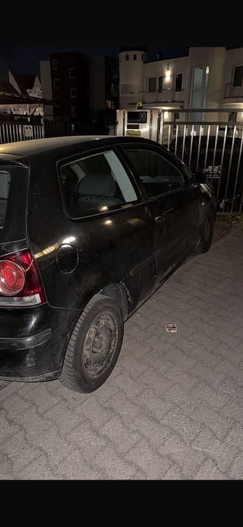 Gebraucht VW Polo Basis 75 PS (55 kW) 2003 Schwarz Limousine