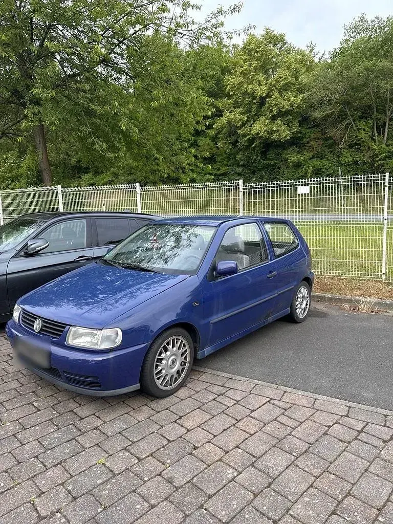 Gebraucht VW Polo Basis 60 PS (44 kW) 1996 Blau Limousine