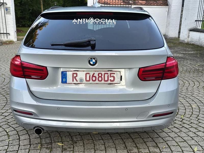 Gebraucht BMW 318 Performance 150 PS (110 kW) 2017 Silber Kombi
