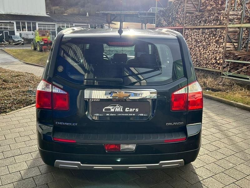 Gebraucht Chevrolet Orlando LTZ 141 PS (103 kW) 2011 Schwarz Van / Kleinbus
