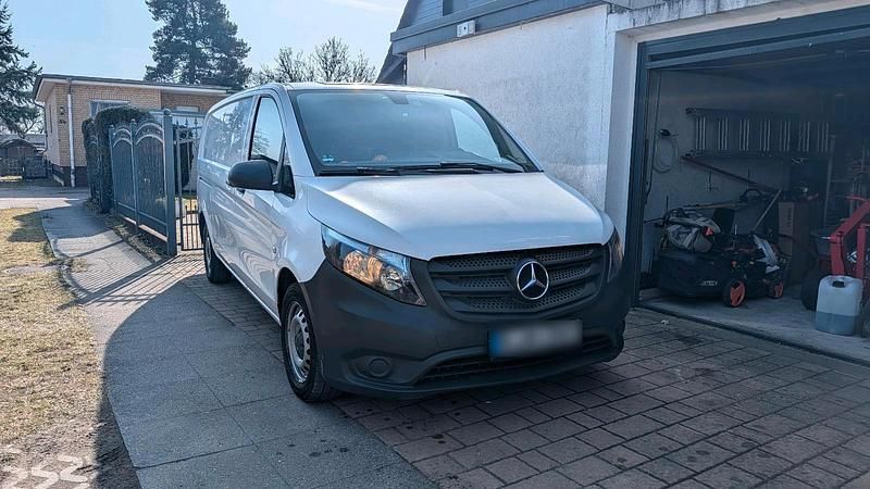 Gebraucht Mercedes Vito 163 PS (119 kW) 2018 Weiß Van
