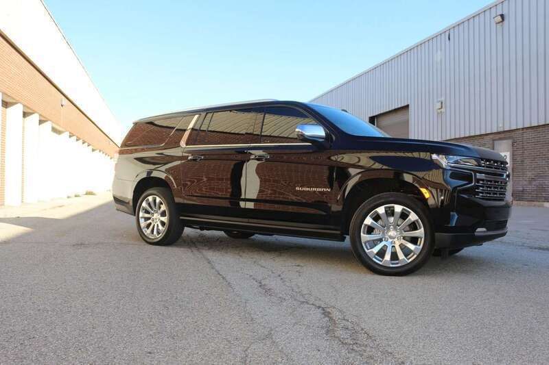 Schwarz Neu 2025 Chevrolet Tahoe SUV | 291.550 € - Bild 1/4