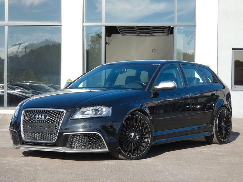 Phantomschwarz Gebraucht 2012 Audi RS3 Sportback Sport Kleinwagen | 22.450 € (Fairer Preis) - Bild 1/4