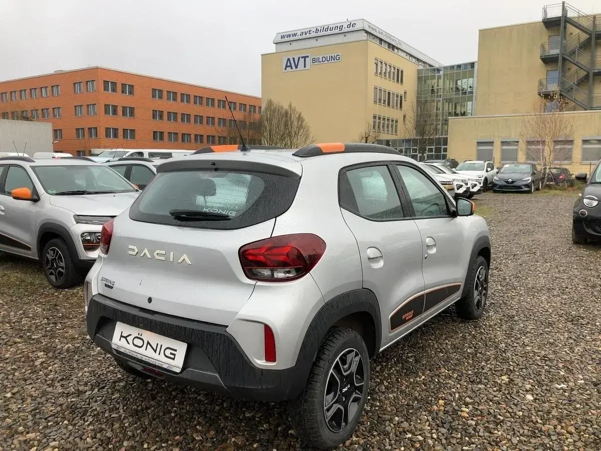 Używany Dacia Spring Essentiel 33 kW (45 KM) 2023 Szary Hatchback