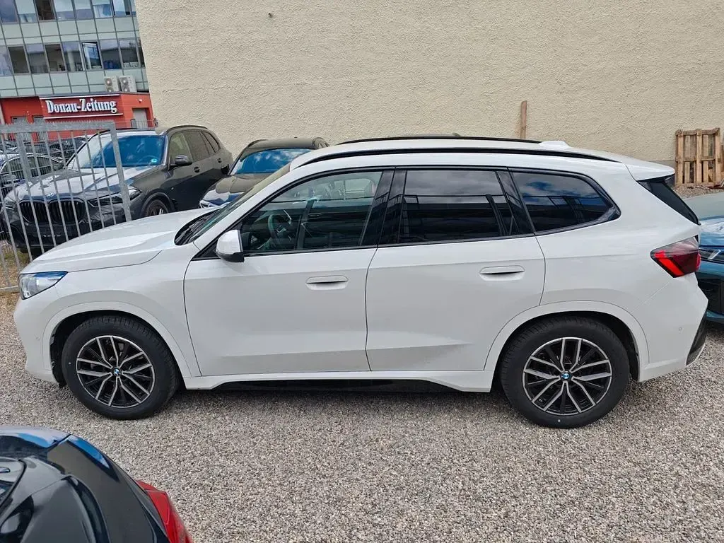 Gebraucht BMW X1 M Sport 170 PS (125 kW) 2025 Weiß SUV