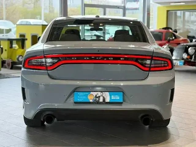 Używany Dodge Charger 296 KM (217 kW) 2021 Szary Sedan/Limuzyna