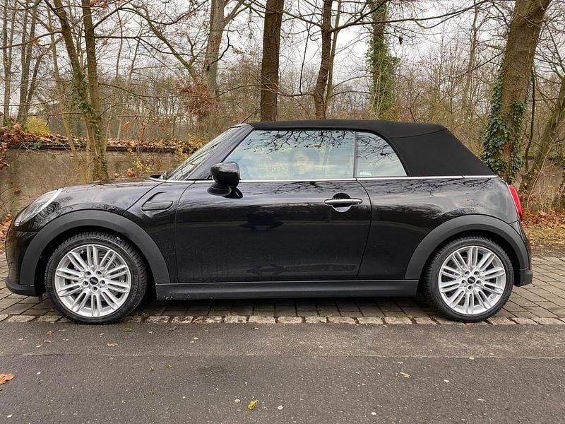 Gebraucht Mini One Cabriolet 102 PS (75 kW) 2021 Schwarz Cabrio