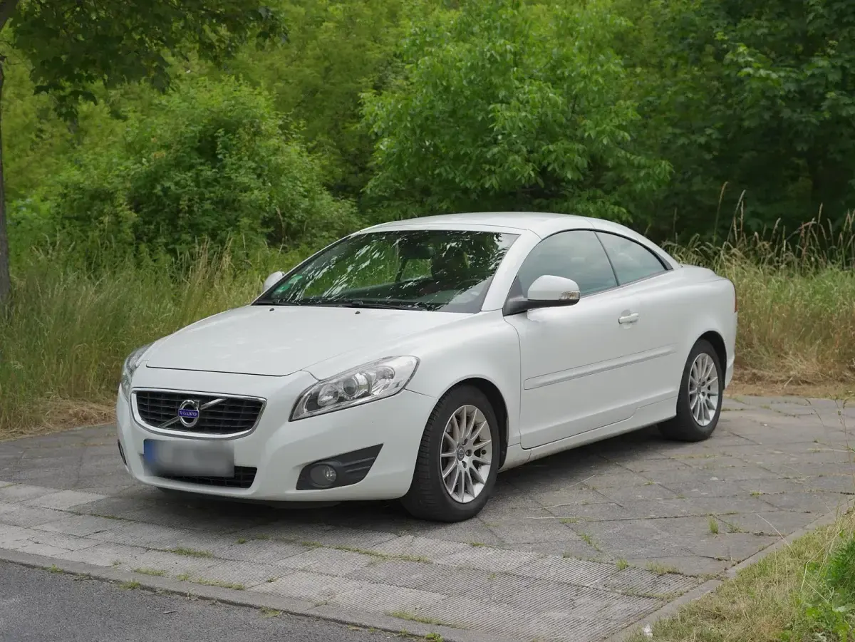 Gebraucht Volvo C70 Summum 150 PS (110 kW) 2011 Weiß Cabrio