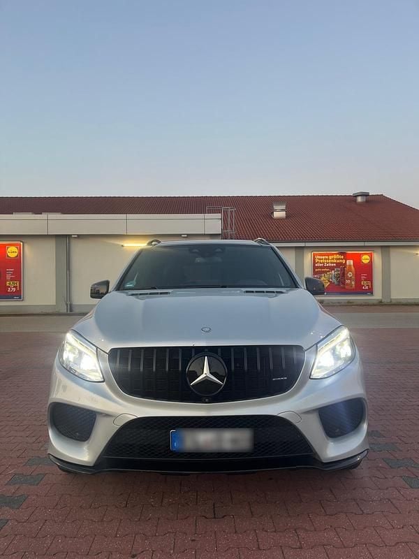 Silber Gebraucht 2016 Mercedes GLE500 AMG SUV | 35.500 € - Bild 1/4