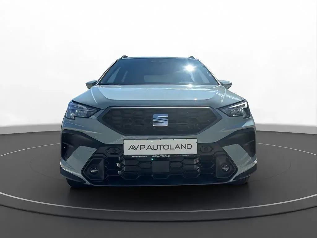 Neu Seat Arona FR 116 PS (85 kW) 2026 Grau SUV