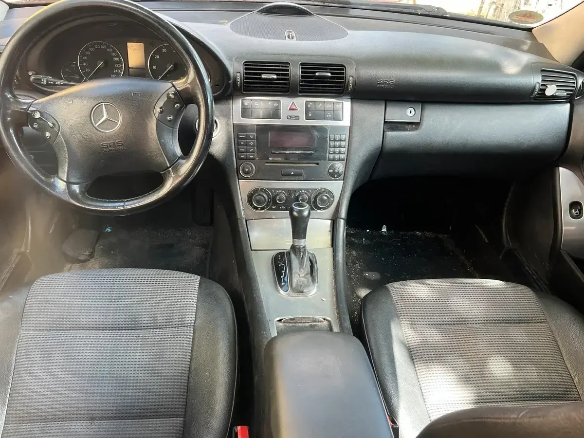 Gebraucht Mercedes C230 2005 Schwarz Limousine