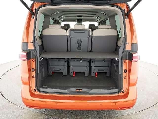 Gebraucht VW Multivan Life 150 PS (110 kW) 2025 Energetic orange metallic Van