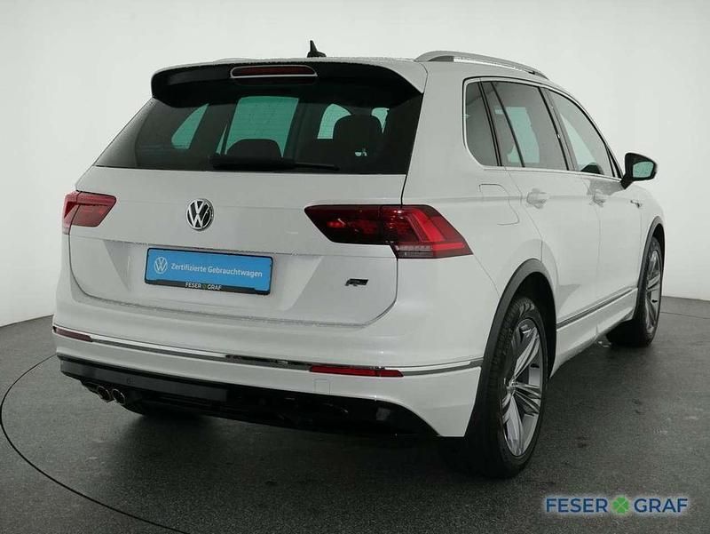 Gebraucht VW Tiguan Highline 150 PS (110 kW) 2019 Oryxweiß perlmutteffekt SUV