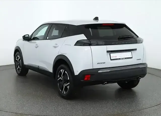 Neu Peugeot 2008 145 PS (106 kW) 2026 Weiß SUV