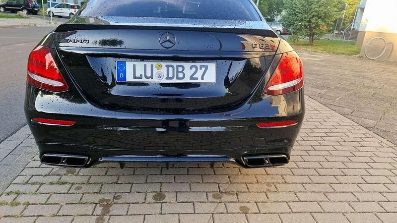 Gebraucht Mercedes E63 AMG AMG 612 PS (450 kW) 2017 Schwarz Limousine