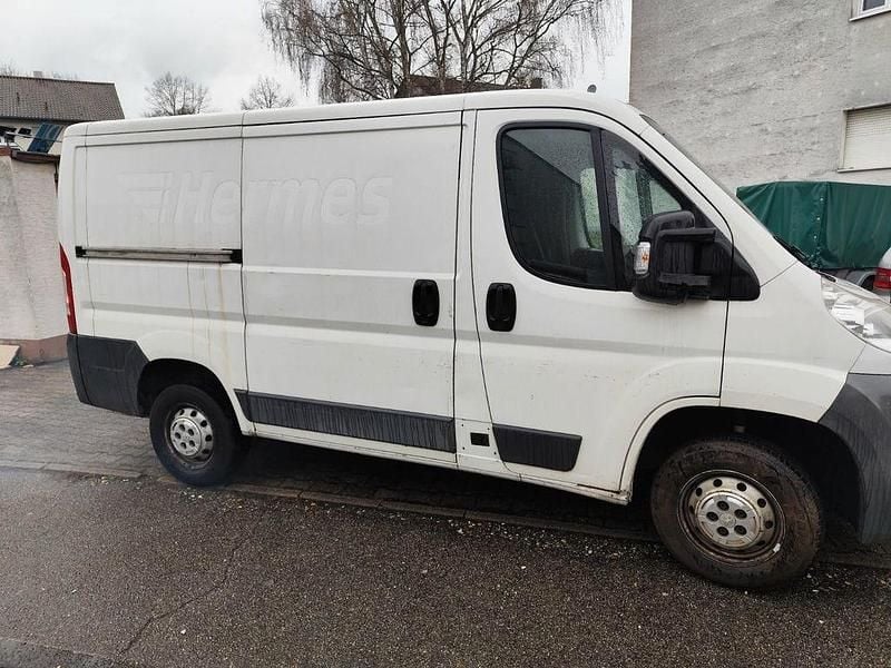 Gebraucht Peugeot Boxer 101 PS (74 kW) 2011 Weiß Van