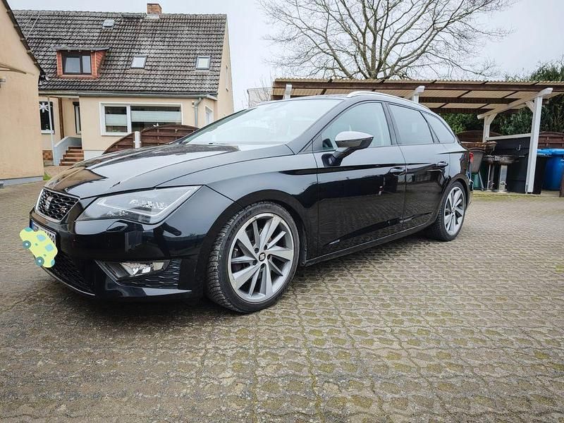 Second-hand Seat Leon ST FR 180 CP (132 kW) 2014 Negru Break