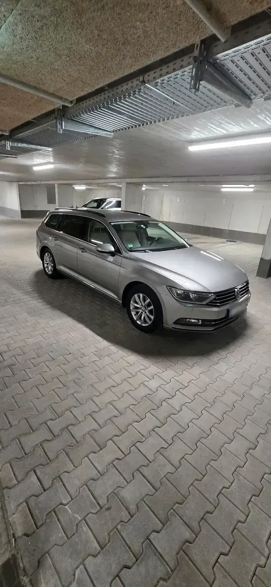 Gebraucht VW Passat 190 PS (139 kW) 2015 Gold Kombi