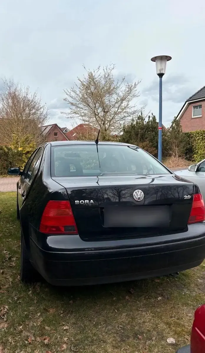 Occasion VW Bora 115 ch (84 kW) 1999 Noir Berline
