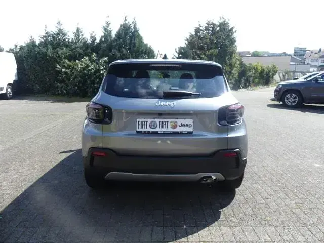 Gebraucht Jeep Avenger Altitude 101 PS (74 kW) 2024 Granite grey metallic (grau) SUV