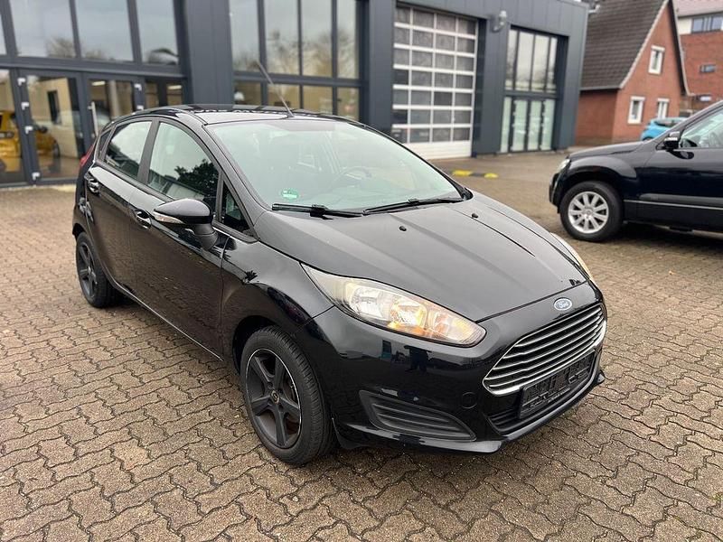 Schwarz Gebraucht 2014 Ford Fiesta SYNC Edition Limousine | 4.000 € (Etwas zu teuer) - Bild 1/4
