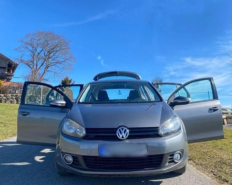 Gebraucht VW Golf VI 102 PS (75 kW) 2009 Grau Kleinwagen