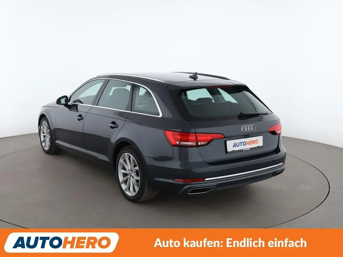 Gebraucht Audi A4 Sport 190 PS (139 kW) 2019 Grau Kombi