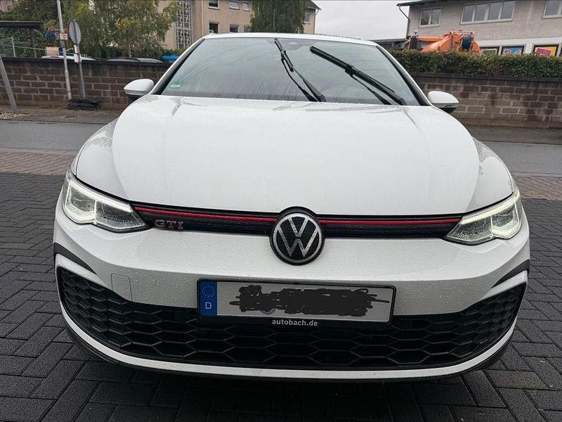 Weiß Gebraucht 2021 VW Golf VIII GTI Limousine | 26.500 € (Fairer Preis) - Bild 1/4
