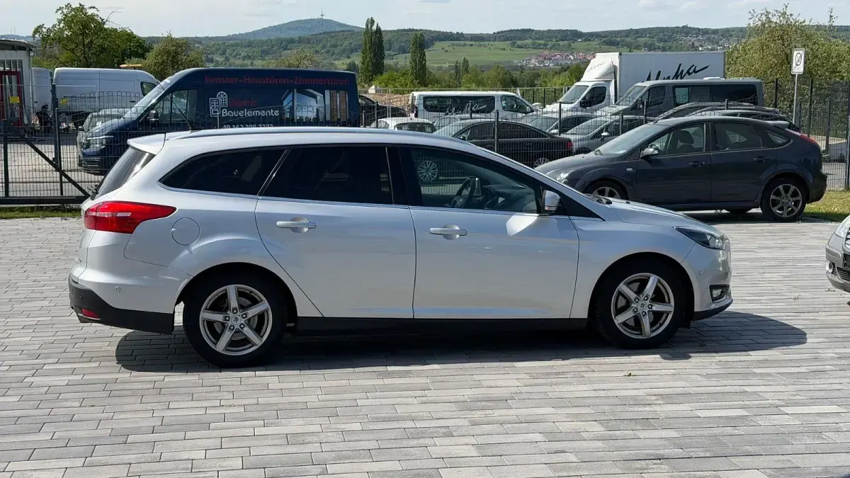 Używany Ford Focus Titanium 182 KM (133 kW) 2015 Srebrny Kombi