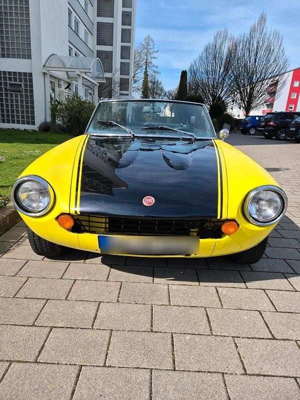 Gebraucht Fiat 124 105 PS (77 kW) 1977 Gelb Cabrio