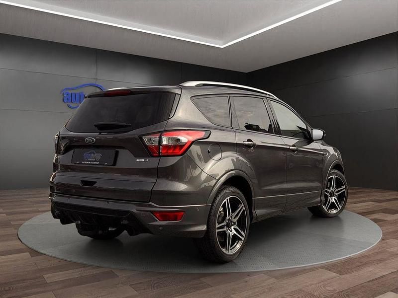 Gebraucht Ford Kuga ST-Line 179 PS (131 kW) 2019 Grau SUV