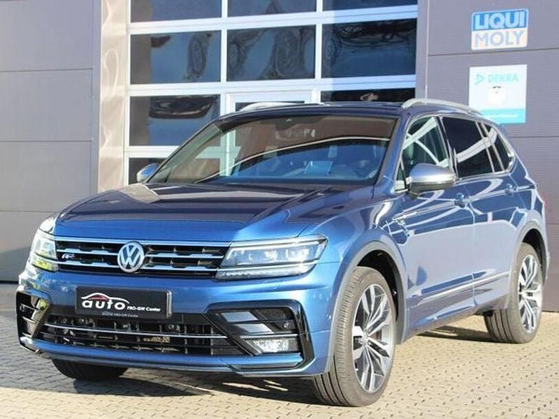 Blau Gebraucht 2020 VW Tiguan Allspace Highline SUV | 29.990 € (Fairer Preis) - Bild 1/4