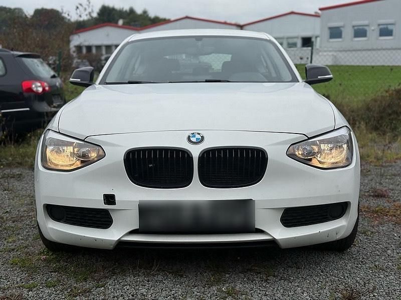 Gebraucht BMW 116 116 PS (85 kW) 2014 Weiß Kleinwagen