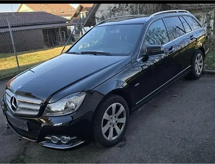 Gebraucht Mercedes C200 136 PS (100 kW) 2012 Schwarz Kombi