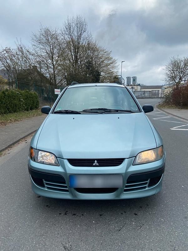 Gebraucht Mitsubishi Space Star 100 PS (73 kW) 2004 Grau Van / Kleinbus