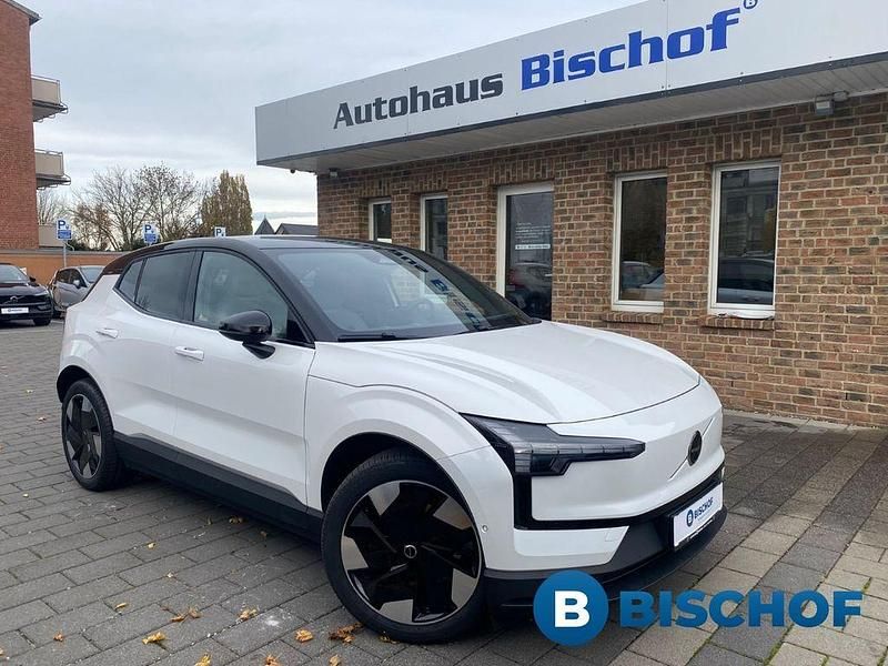 Weiß Gebraucht 2025 Volvo EX30 Ultra SUV | 35.350 € - Bild 1/4