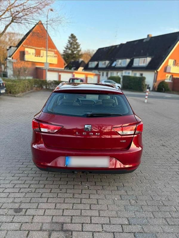 Gebraucht Seat Leon 105 PS (77 kW) 2014 Rot Kombi