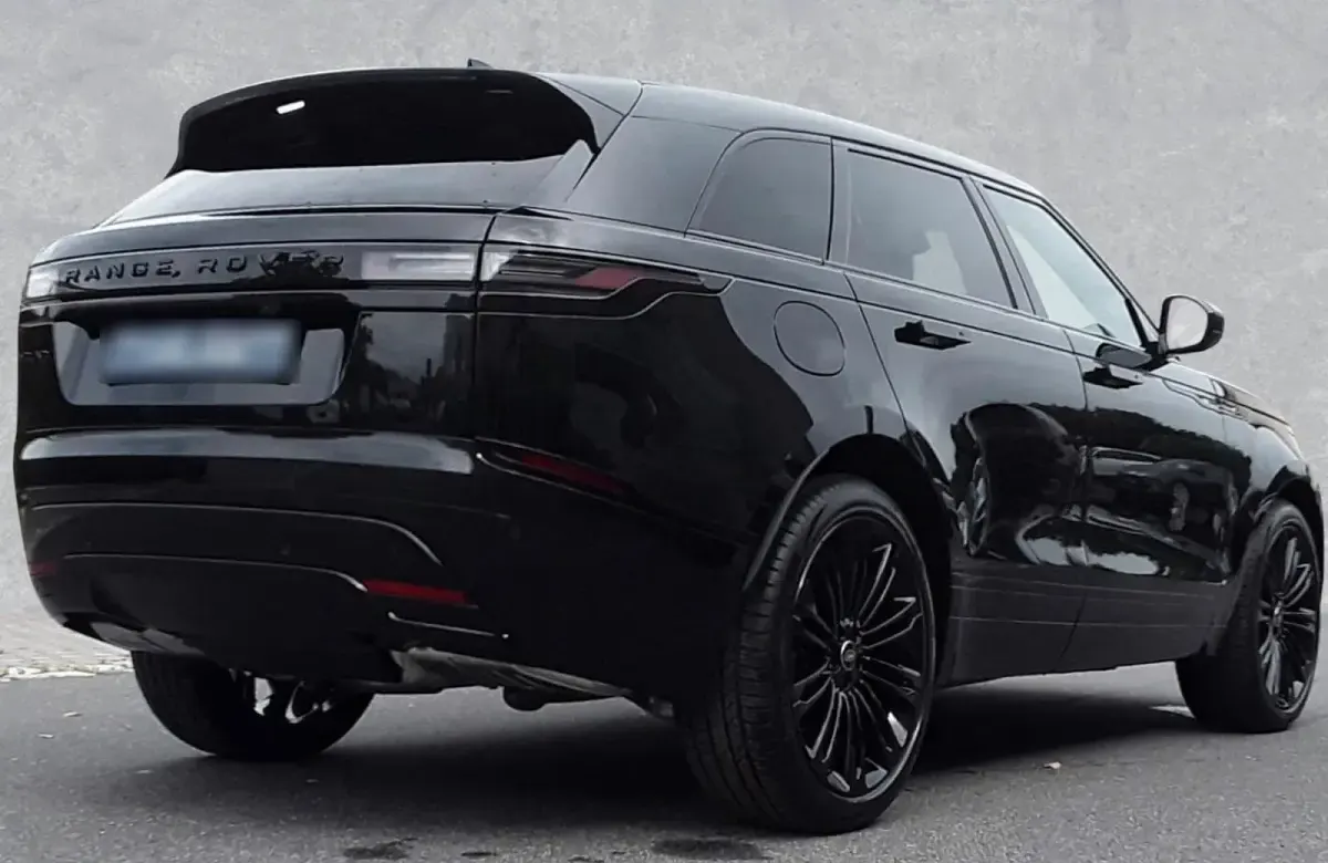 Gebraucht Land Rover Range Rover Velar SE Dynamic 300 PS (220 kW) 2024 Schwarz SUV