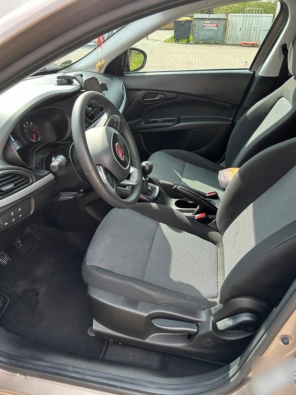 Gebraucht Fiat Tipo 95 PS (69 kW) 2020 Beige Kombi