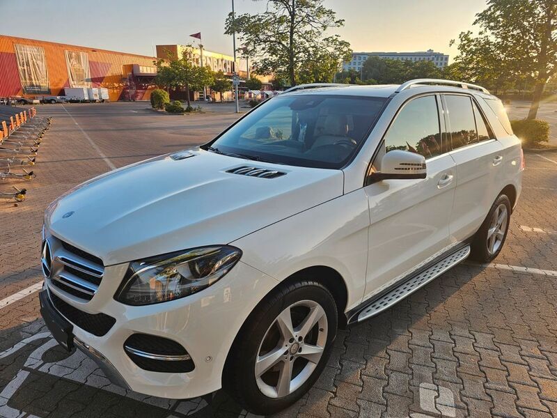 Weiß Gebraucht 2015 Mercedes GLE250 SUV | 26.500 € (Fairer Preis) - Bild 1/4