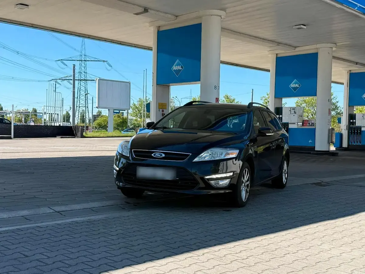 Second-hand Ford Mondeo 120 CP (88 kW) 2011 Negru Break