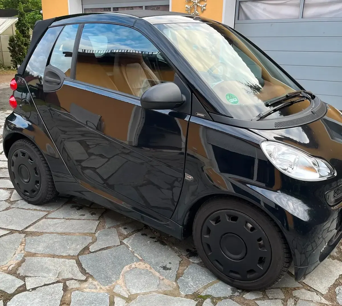 Gebraucht Smart ForTwo Cabrio 70 PS (51 kW) 2011 Schwarz Cabrio