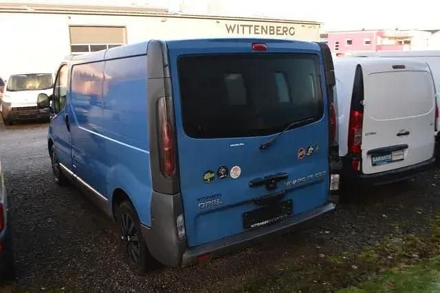 Second-hand Opel Vivaro 82 CP (60 kW) 2006 Gri Monovolum