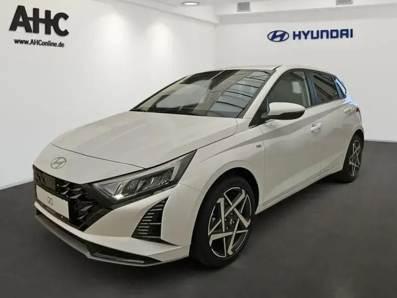 Atlas white Gebraucht 2024 Hyundai i20 Prime Limousine | 20.900 € (Fairer Preis) - Bild 1/1