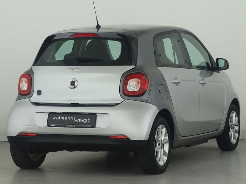 Gebraucht Smart ForFour Electric Drive Passion 60 kW (82 PS) 2019 Silber Limousine